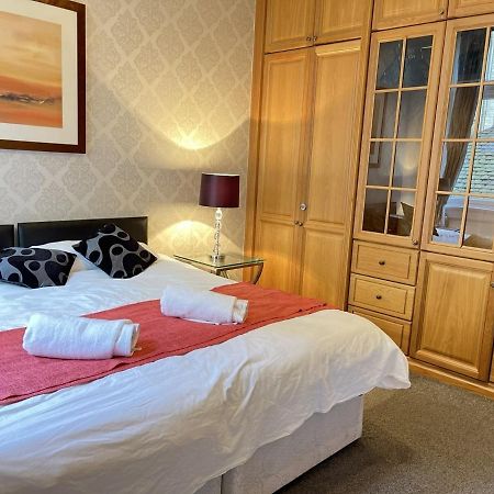 Royal Mile Mansions 2 Bedroom - Edinburgh City Centre מראה חיצוני תמונה
