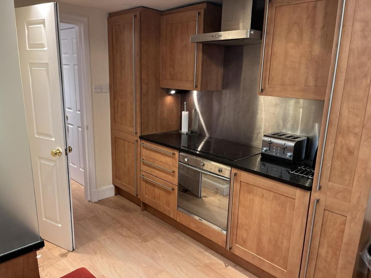 Royal Mile Mansions 2 Bedroom - Edinburgh City Centre מראה חיצוני תמונה