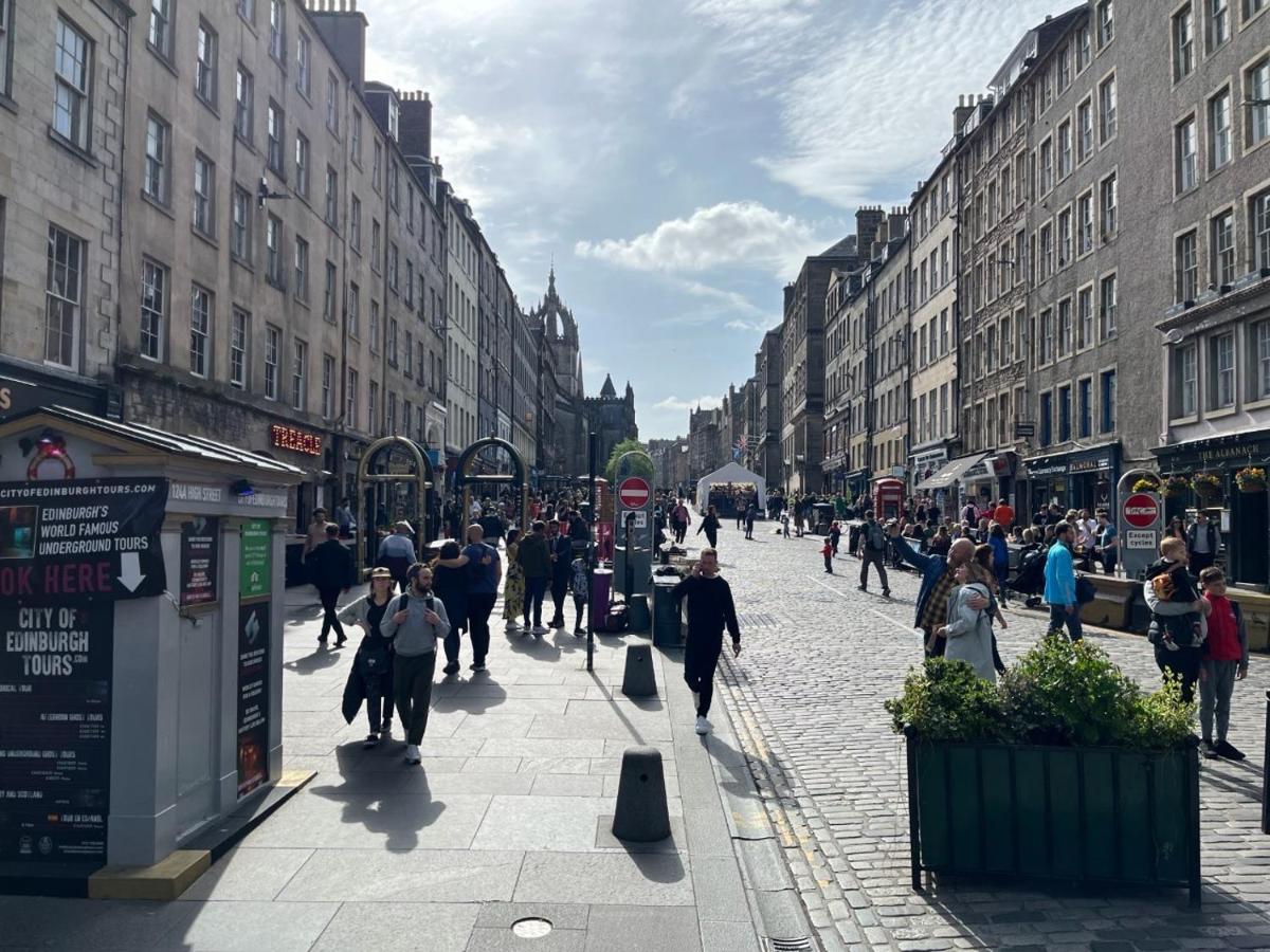 Royal Mile Mansions 2 Bedroom - Edinburgh City Centre מראה חיצוני תמונה